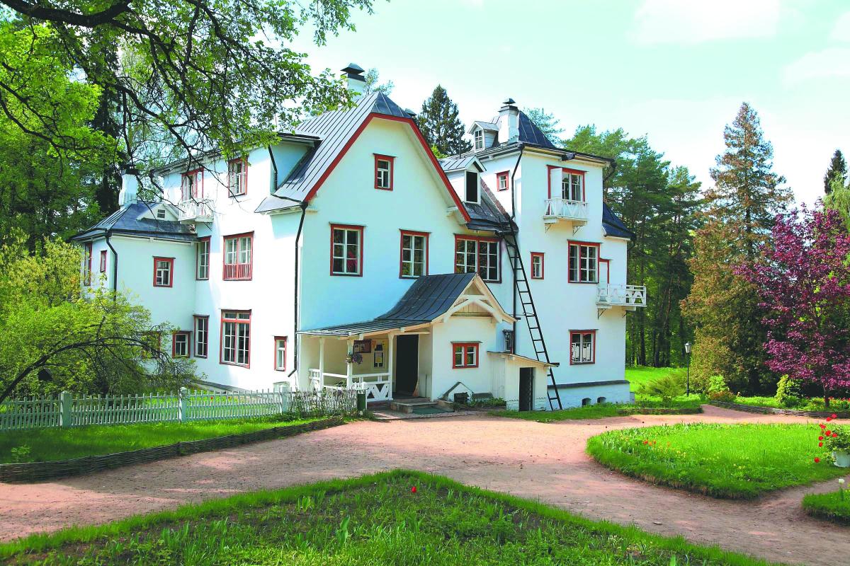 Дом музей Поленова в Тульской